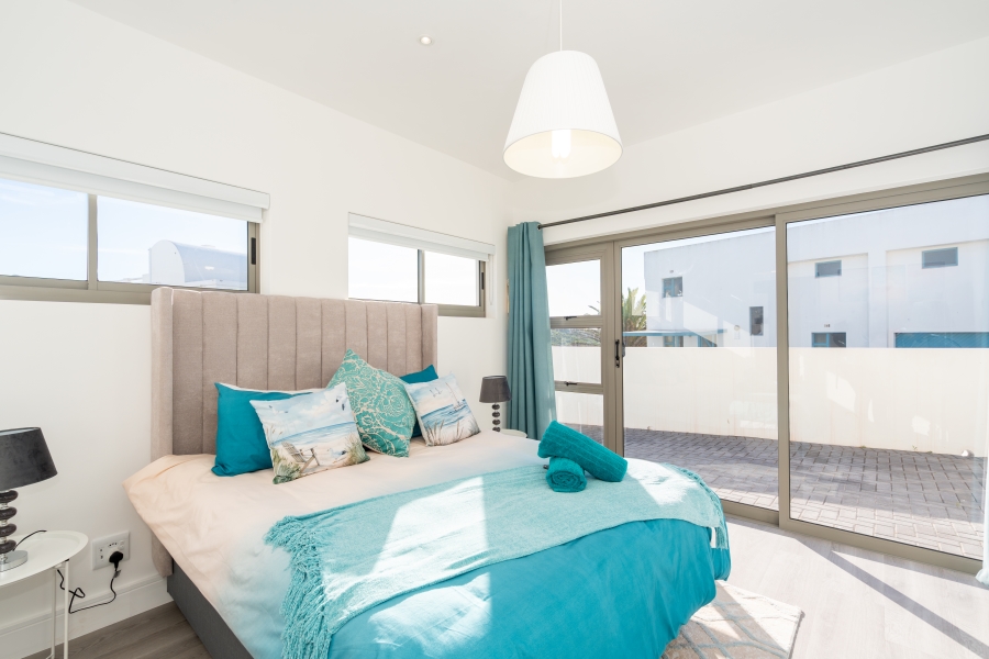 5 Bedroom Property for Sale in Paradise Beach Western Cape